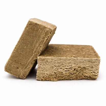 Fleur 60% CBD "Frozen" résine CBD brune compacte disponible en promo dans la boutique CBD pas cher à Caen.