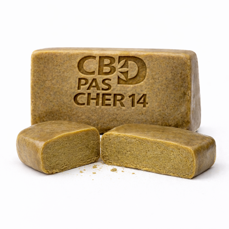 Résine CBC Piatella affinée à froid, blocs compacts à texture beige et fondante